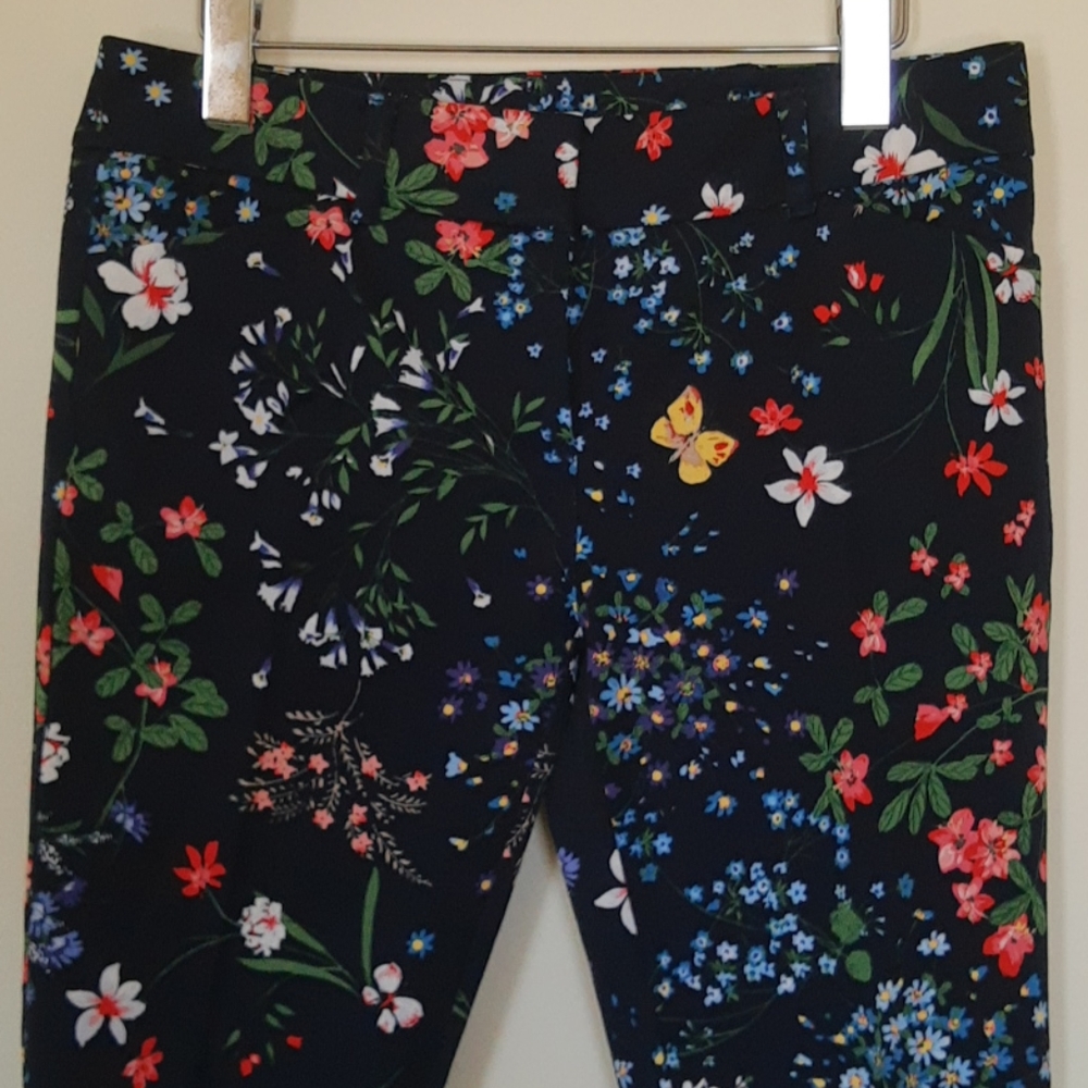 New York & Co. Floral crop pants, Sz 6